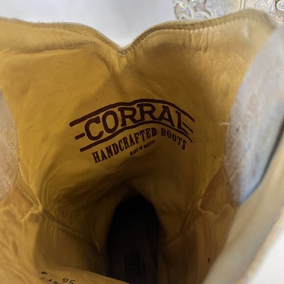 WOMEN'S WHITE GLITTERED INLAY AND CRYSTALS SNIP COWBOY BOOT 9M - Picture 10 of 16